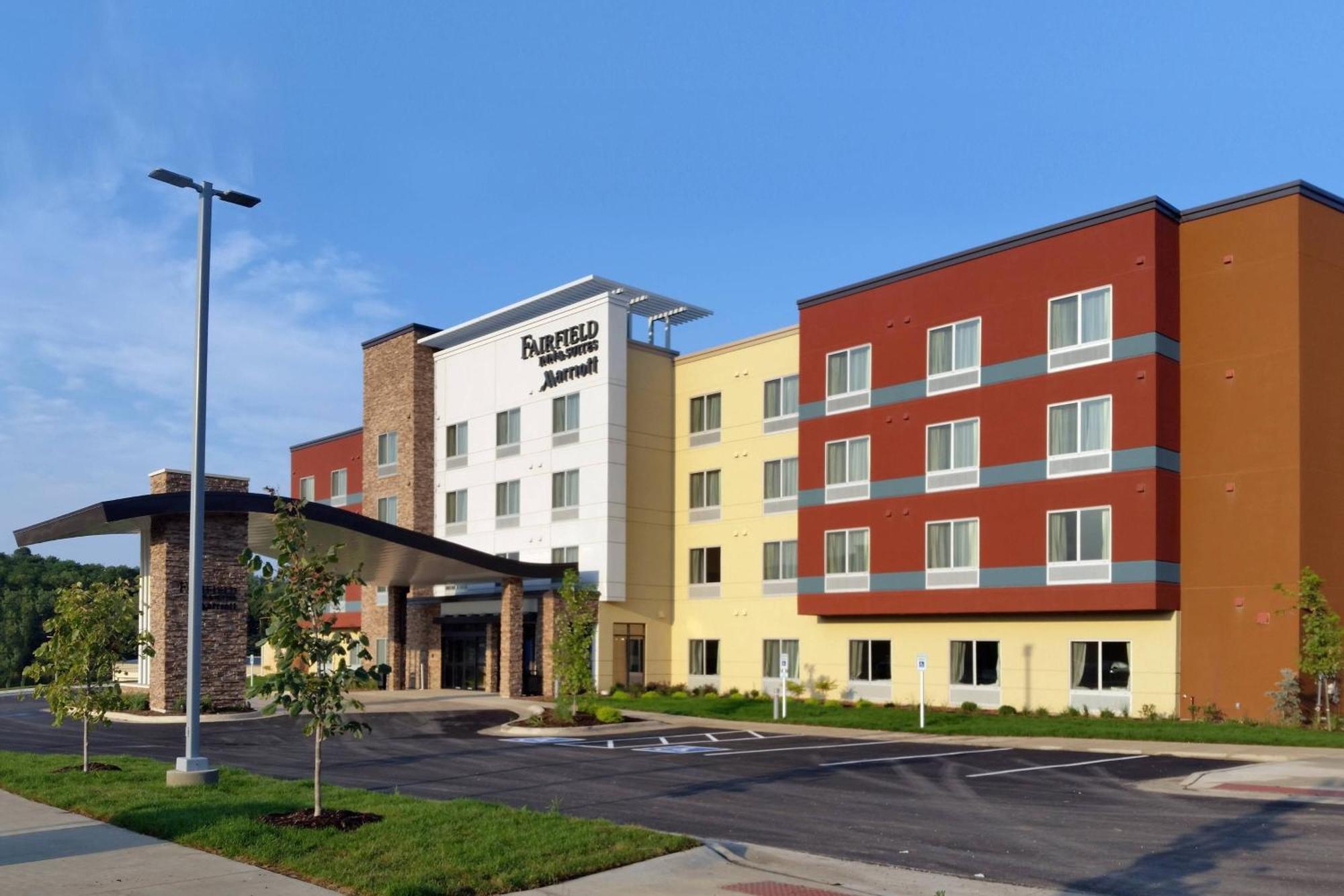 Fairfield Inn & Suites By Marriott Декора Экстерьер фото